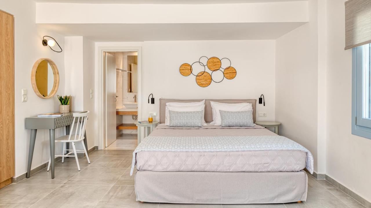 ホテル Lumiere Spetses エクステリア 写真