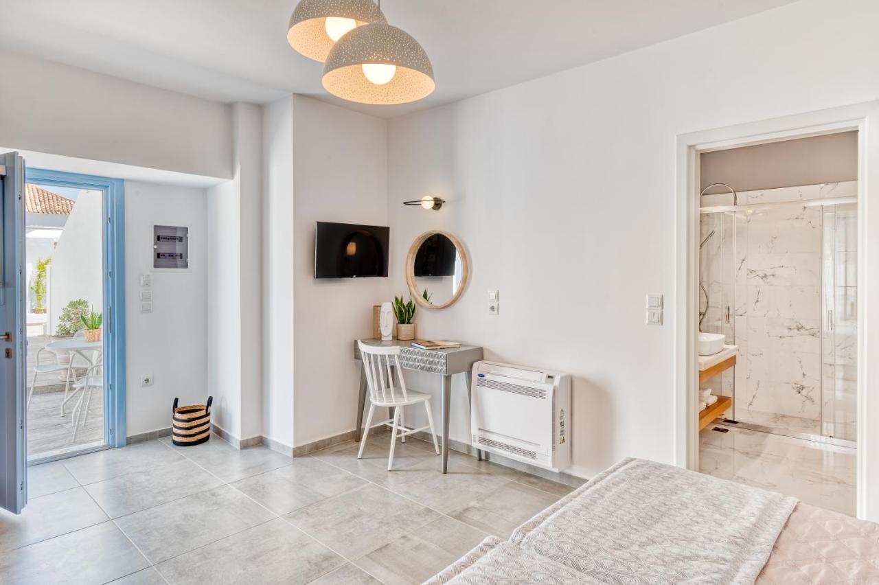 ホテル Lumiere Spetses エクステリア 写真